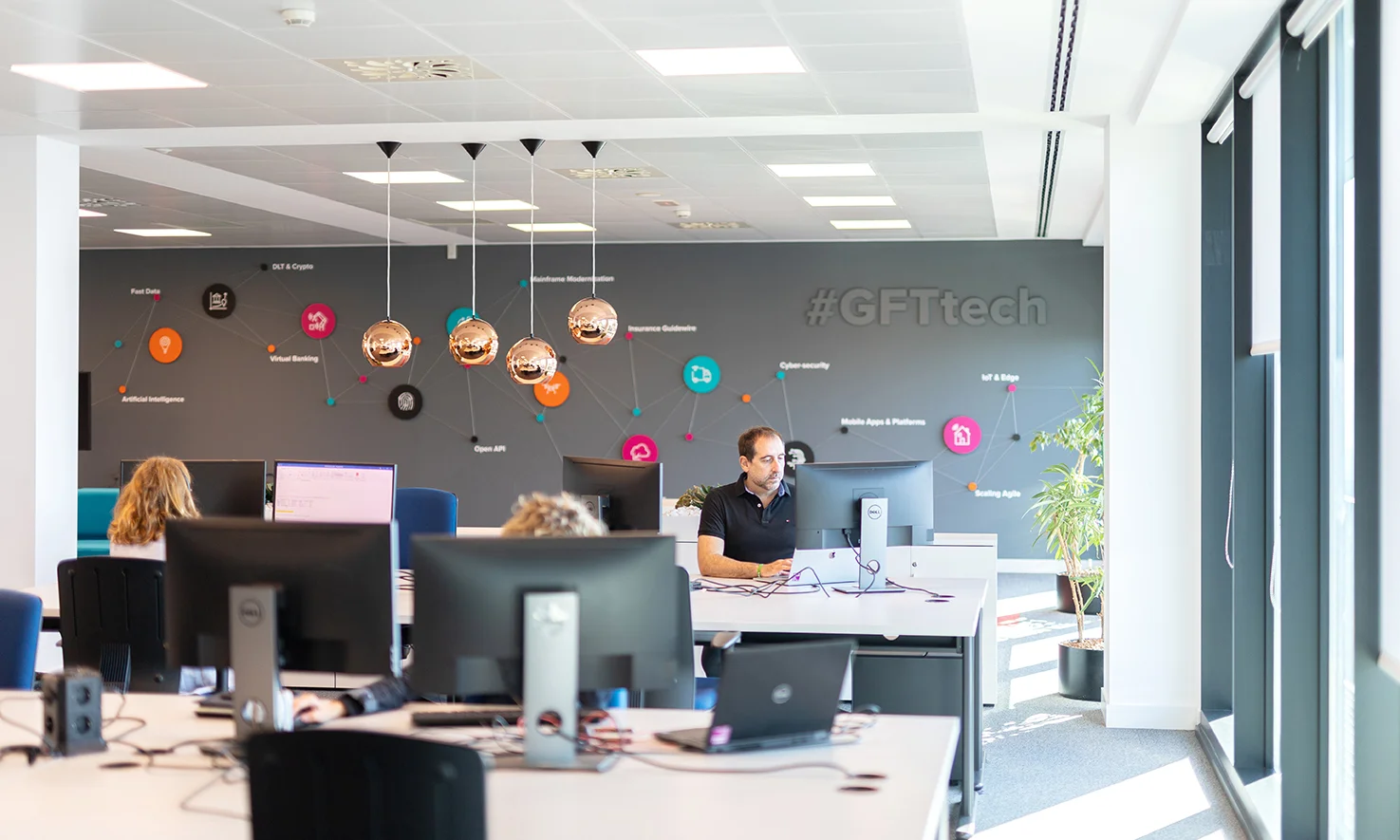 5824-01988.jpg 5824-01988.jpg