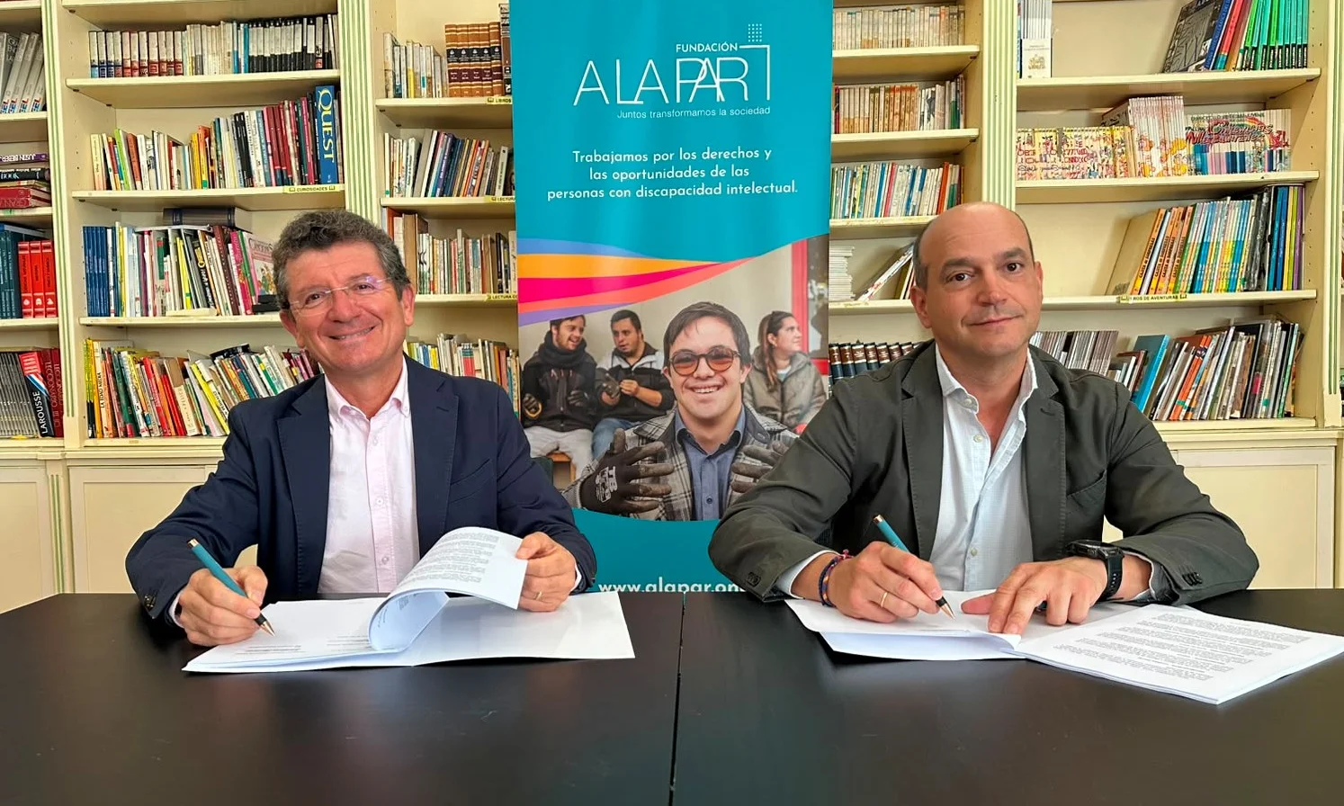 GFT Technologies y la Fundación A LA PAR han unido fuerzas para impulsar la accesibilidad digital en el lugar de trabajo. Esta alianza combina la experiencia tecnológica de GFT con el compromiso de la Fundación A LA PAR con la inclusión, lo que ayuda a las organizaciones a crear experiencias digitales más accesibles y a fomentar la igualdad de oportunidades para todos.