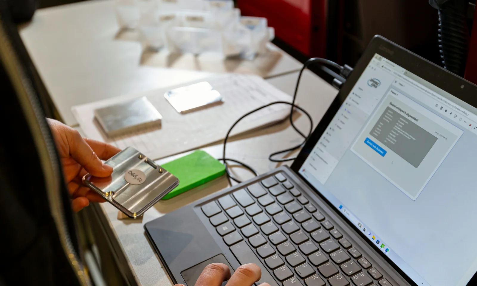 RFID-Tag-Überprüfung mit Sphinx-Open Track&Trace.jpg