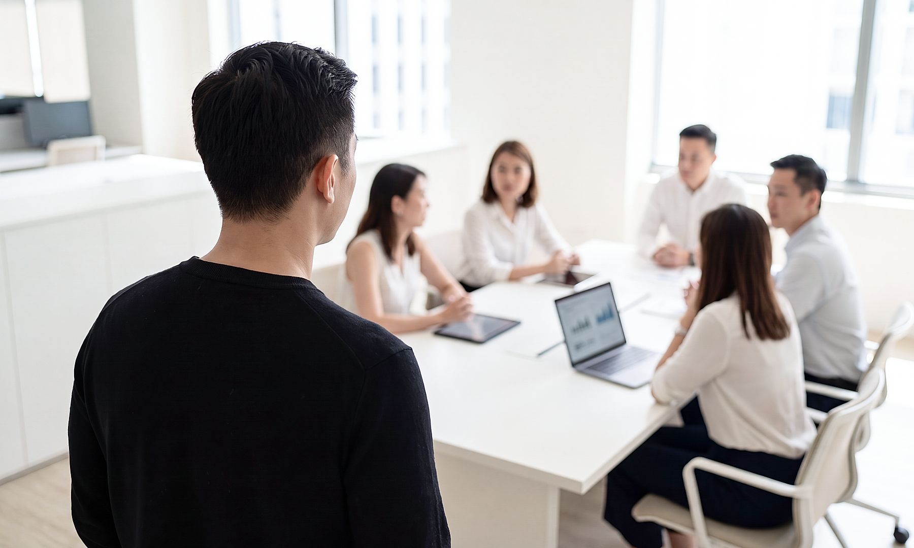 This image highlights team collaboration, digital workplace innovation, and business strategy development. It reflects how organizations leverage technology-enabled teamwork, knowledge sharing, and agile decision-making to accelerate transformation and improve business outcomes.